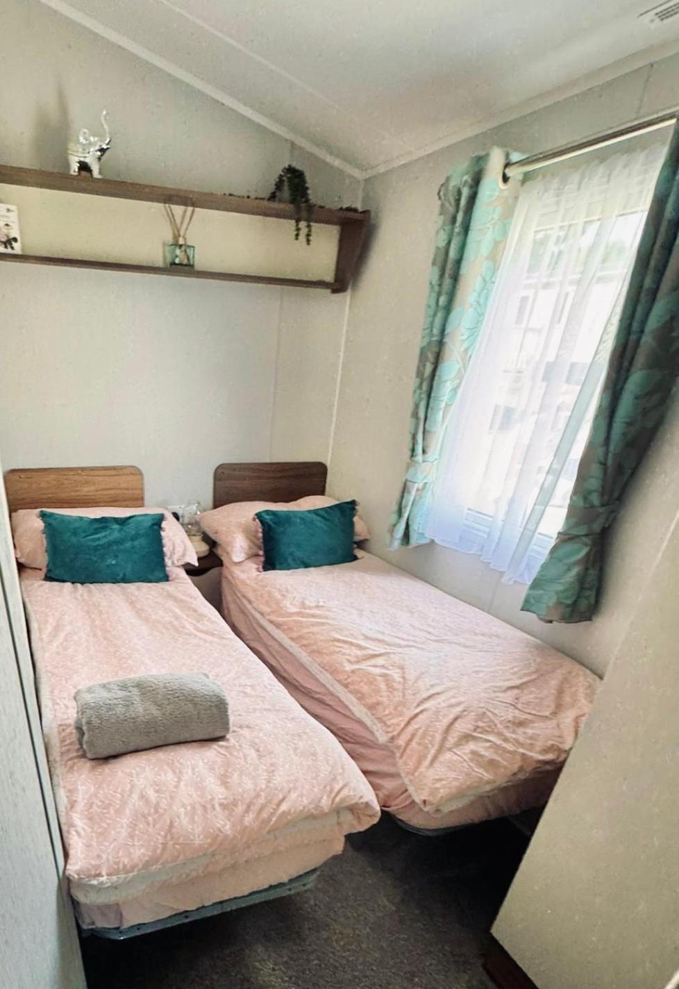 Lovely 3 Bedroom In Seton Wi-fi Xbox Campsite Edinburgh