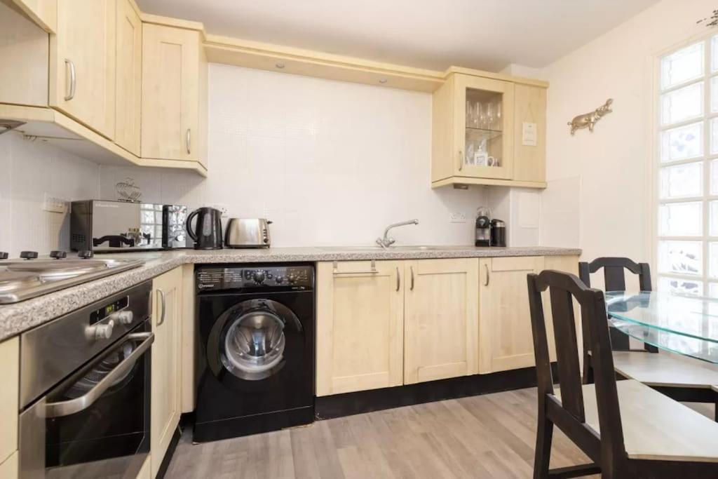 Stylish Flat With Free Parking