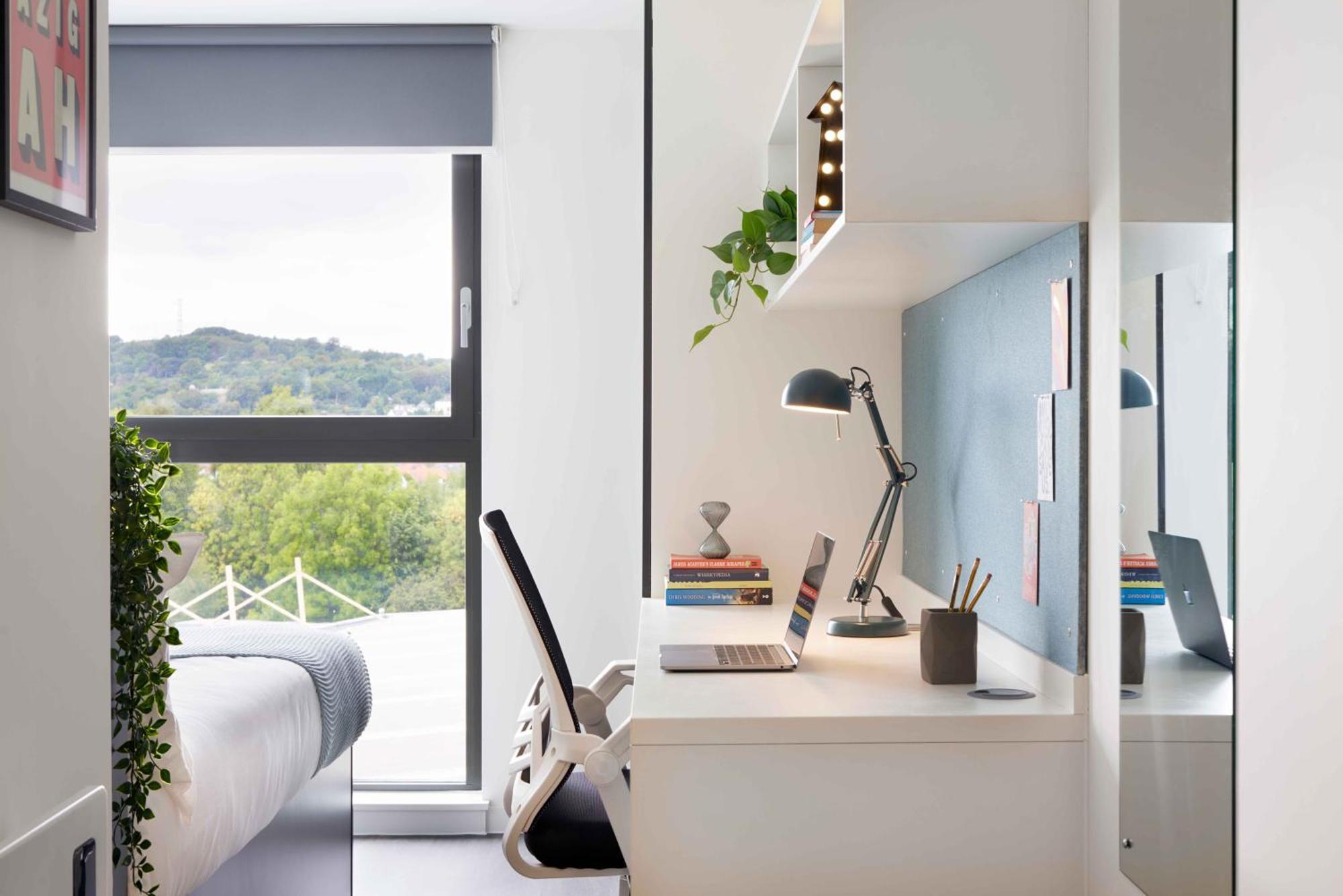Joivy Trendy Units In Westfield-adults Only Apartment *
