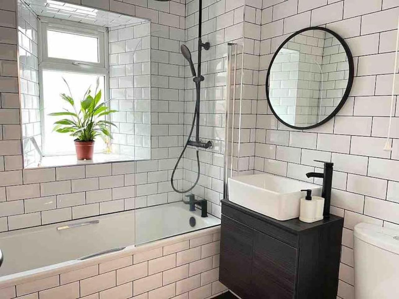 West Montgomery Place Apartment