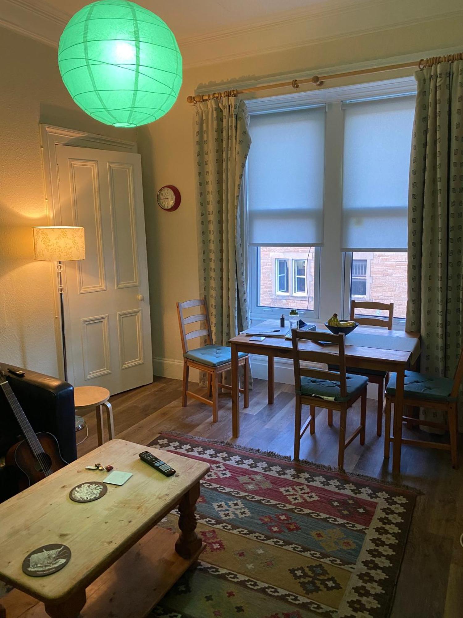 Homestay In Historic Tenement Shared Near Old Town *