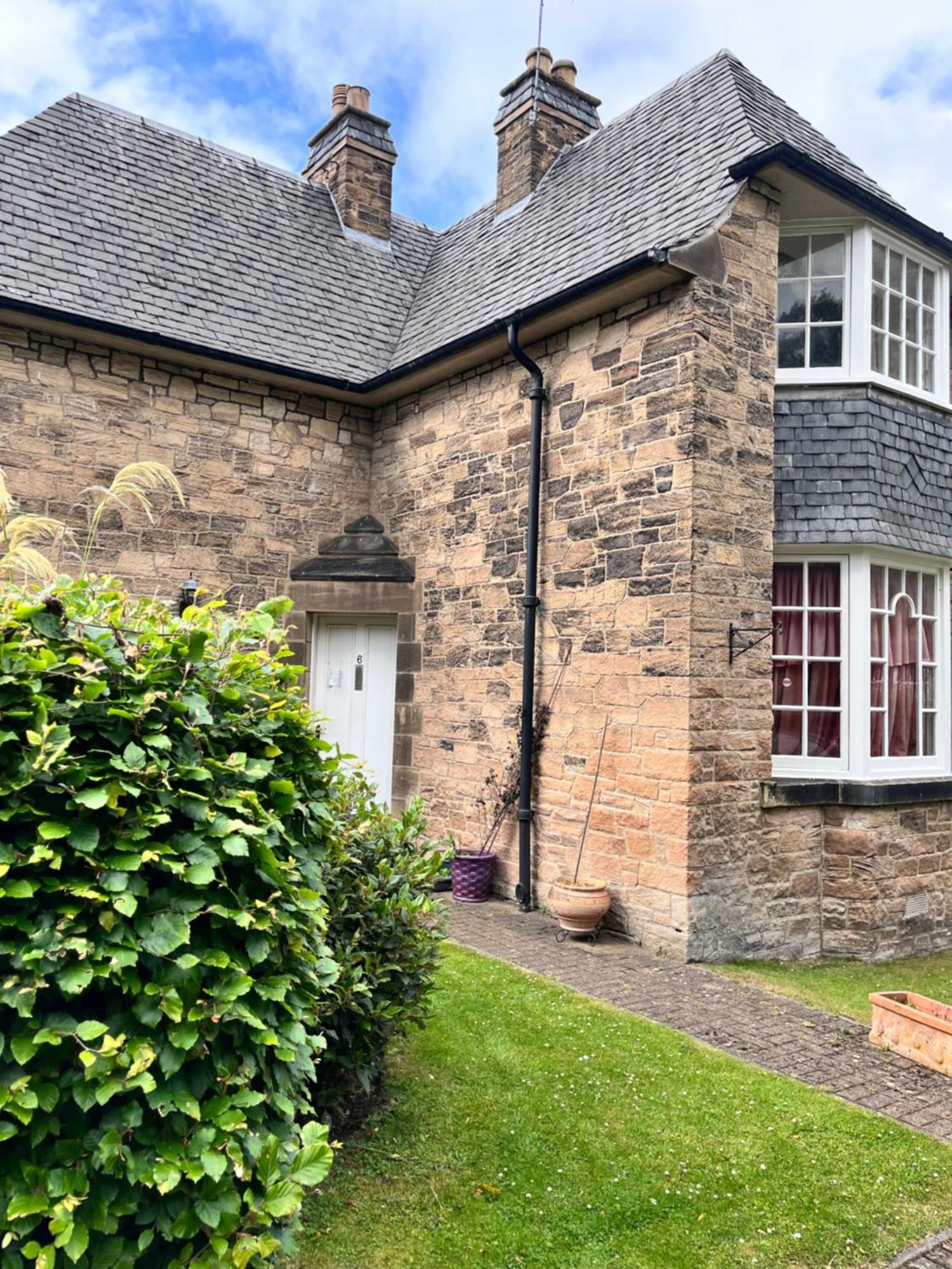 Private In Charming Detached House In Newington * Edinburgh
