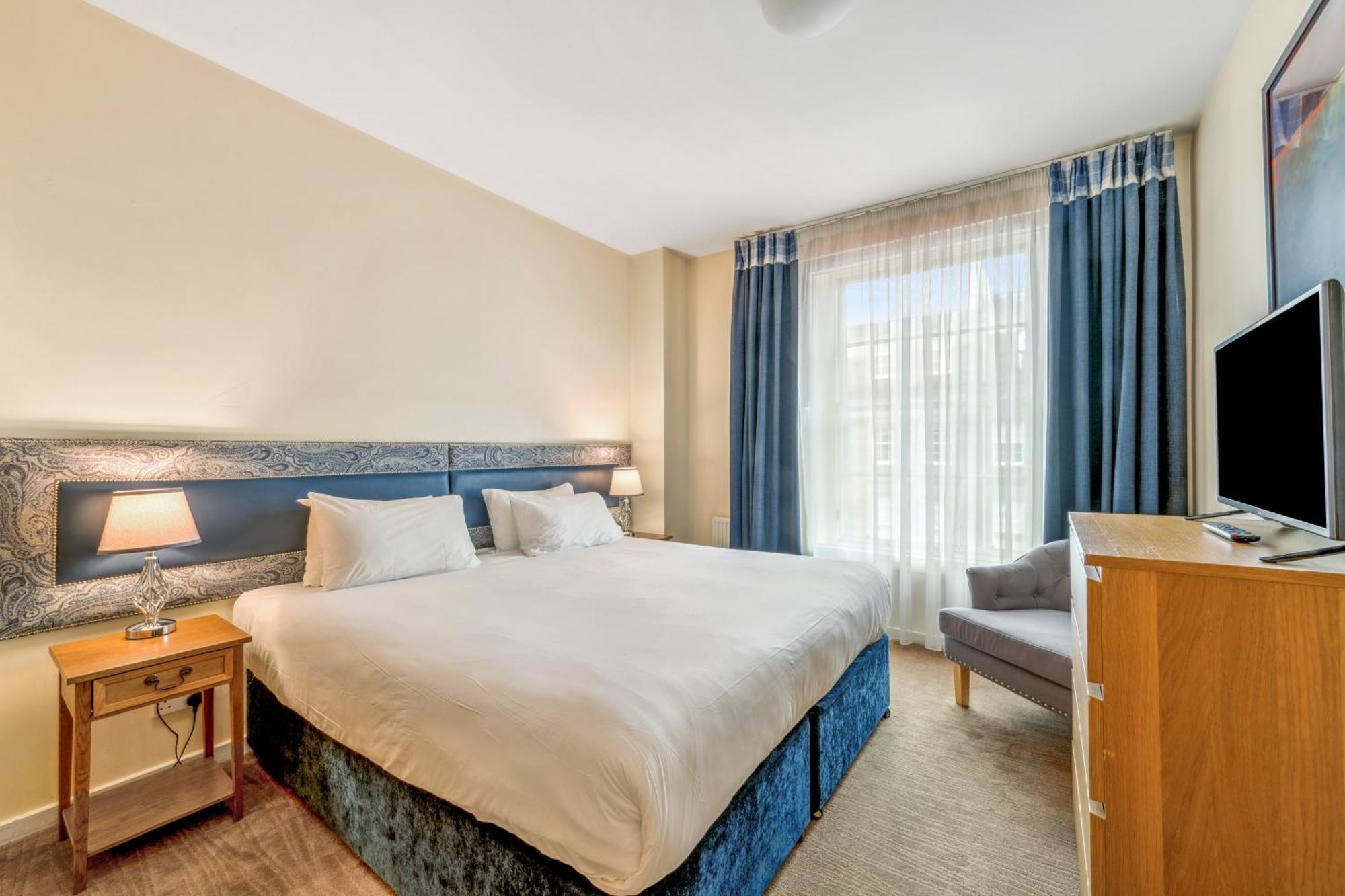 Princes Street Aparthotel 4*