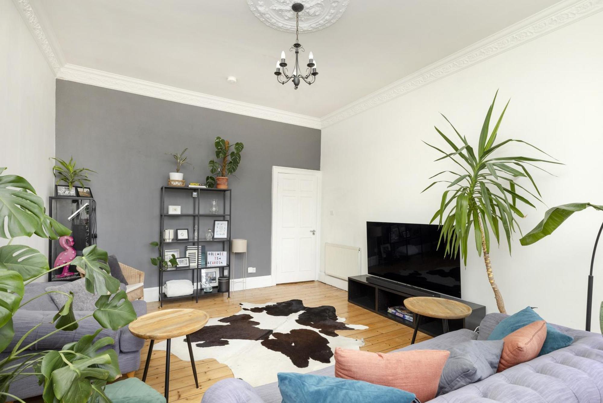 Chic West End 2-bedroom In Centre Apartment