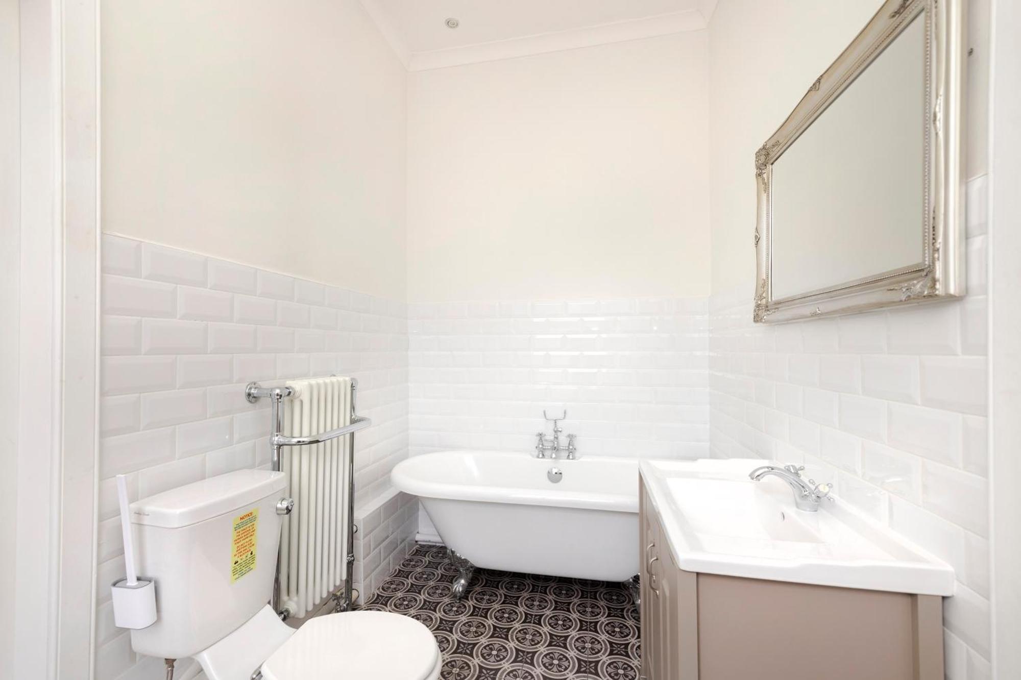 Chic West End 2-bedroom In Centre Edinburgh