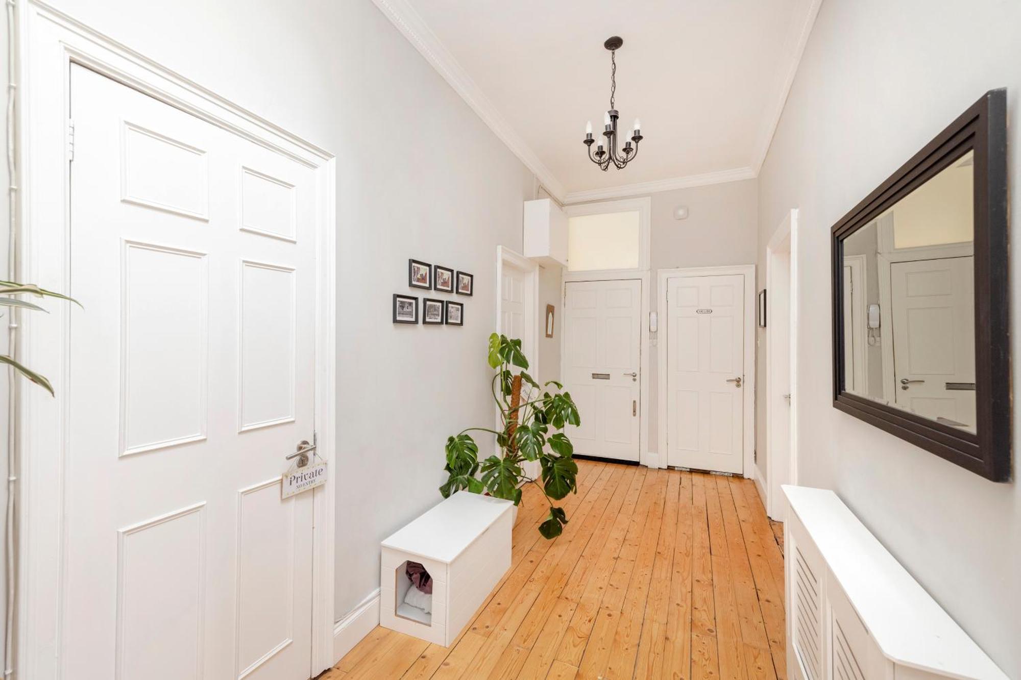 Apartment Chic West End 2-bedroom In Centre *