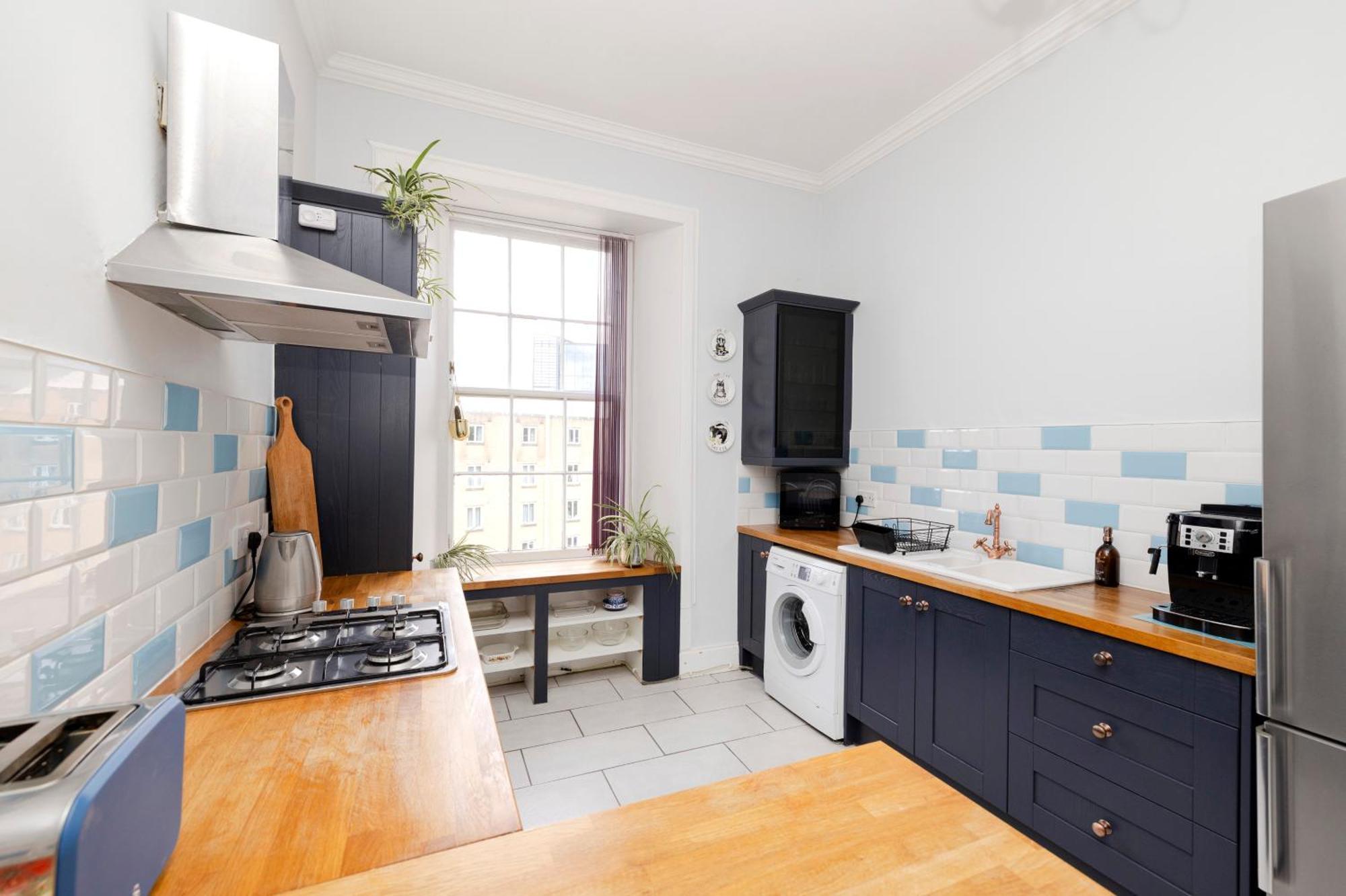 Apartment Chic West End 2-bedroom In Centre Edinburgh