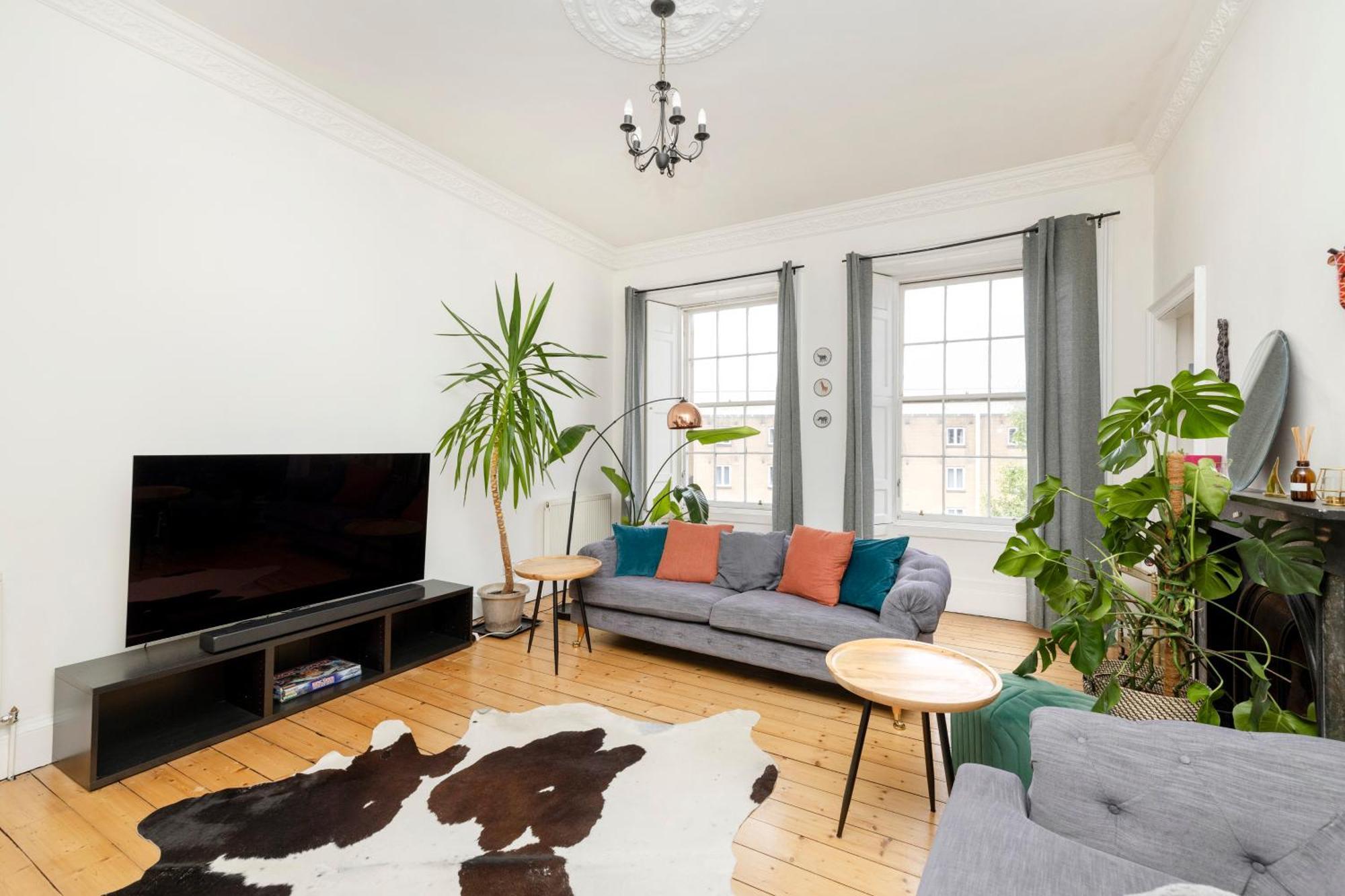 Chic West End 2-bedroom In Centre * Edinburgh