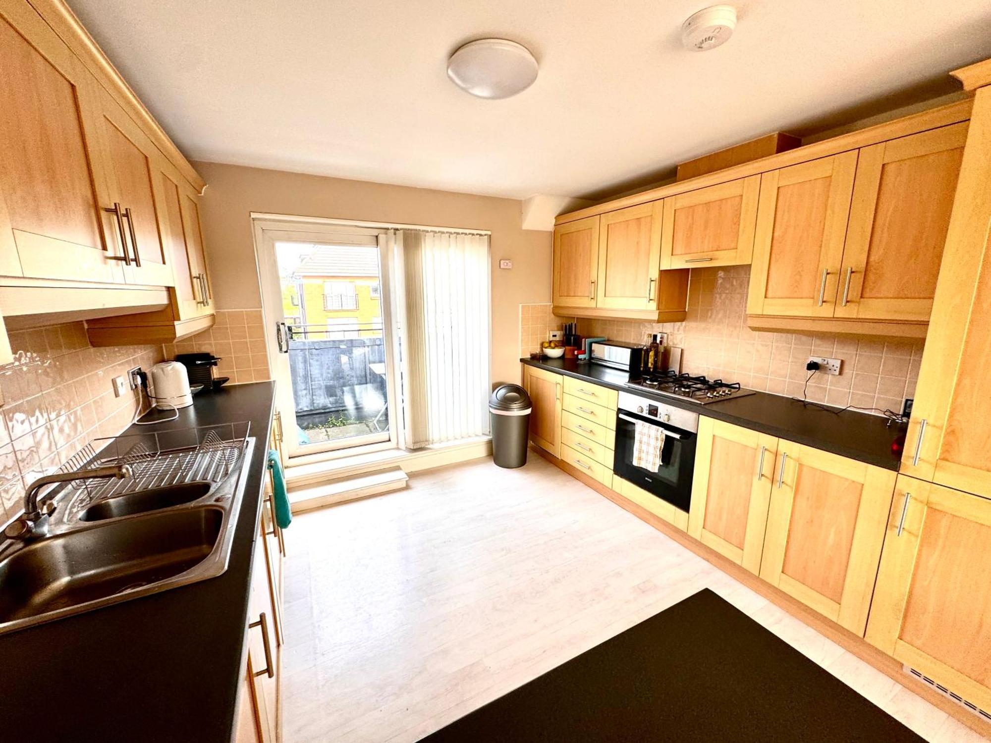 Appins Penthouse Luxury - Fast Wifi & Free Parking *