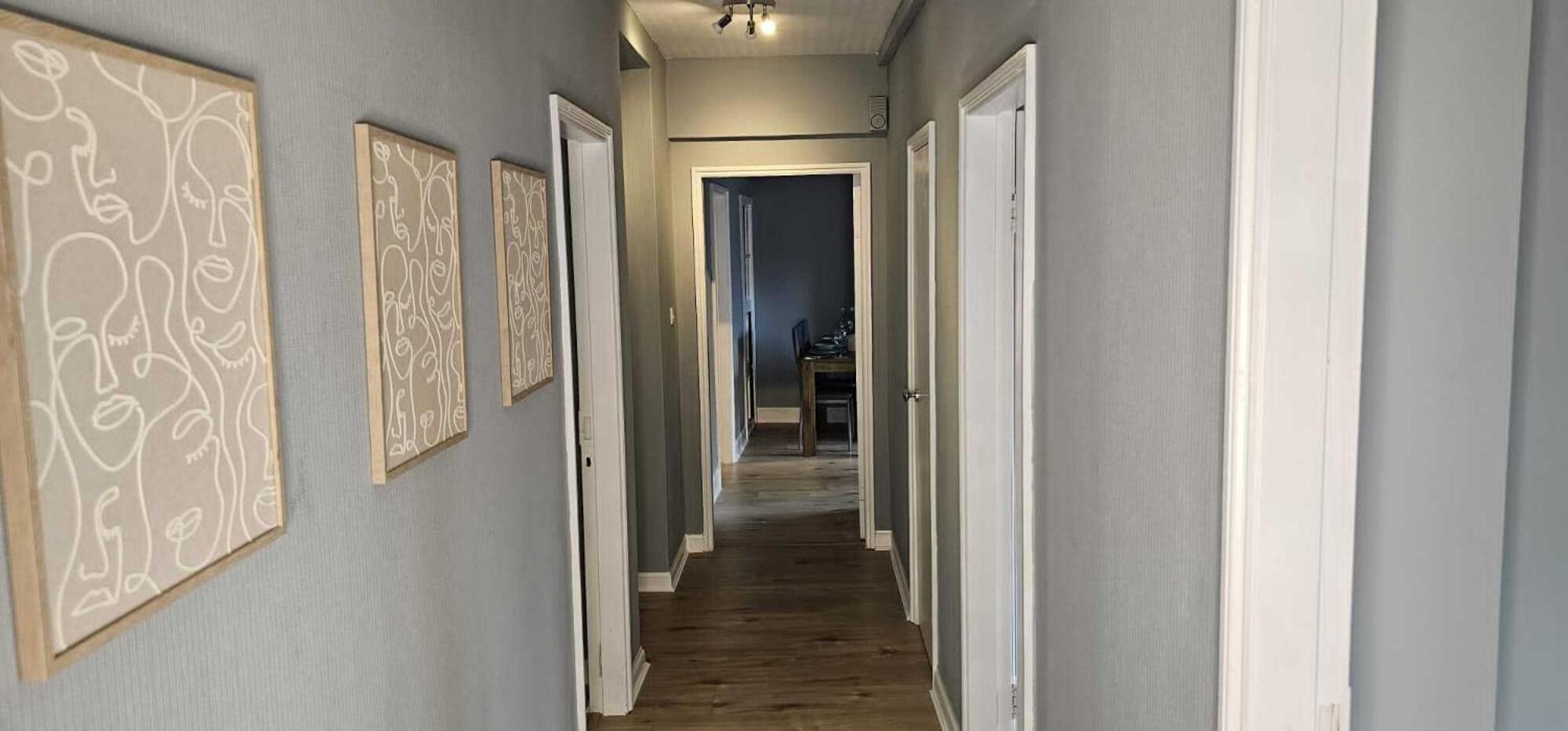 Westfield Near Murrayfield Stadium * EDI