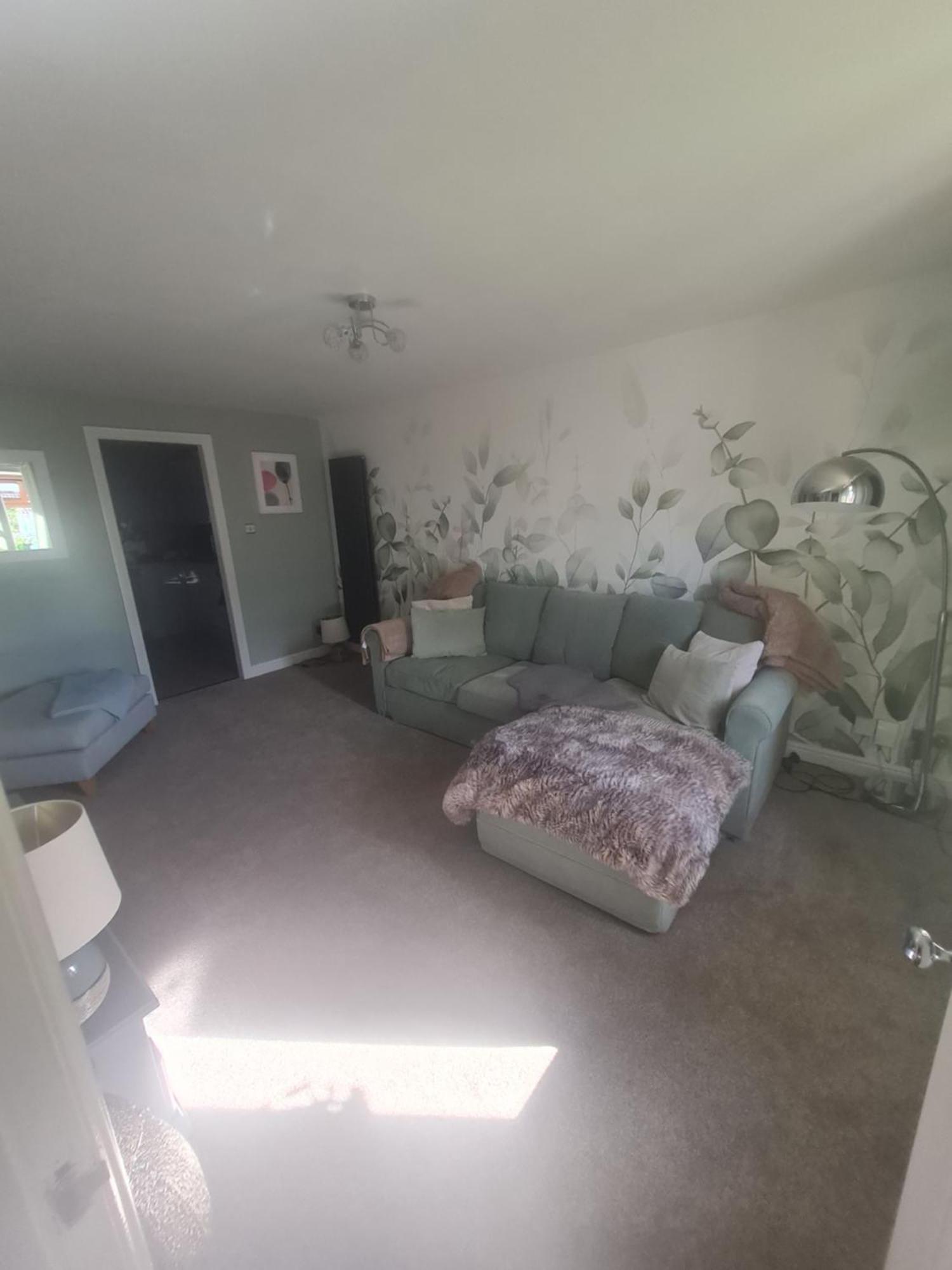 Homestay Edinburgh- 2 Double Available