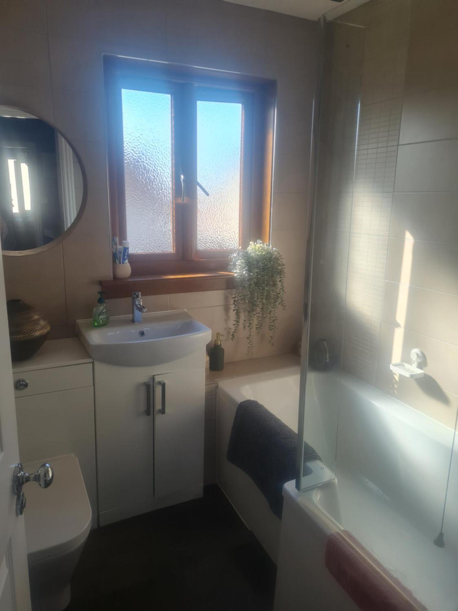 Edinburgh- 2 Double Available * Edinburgh