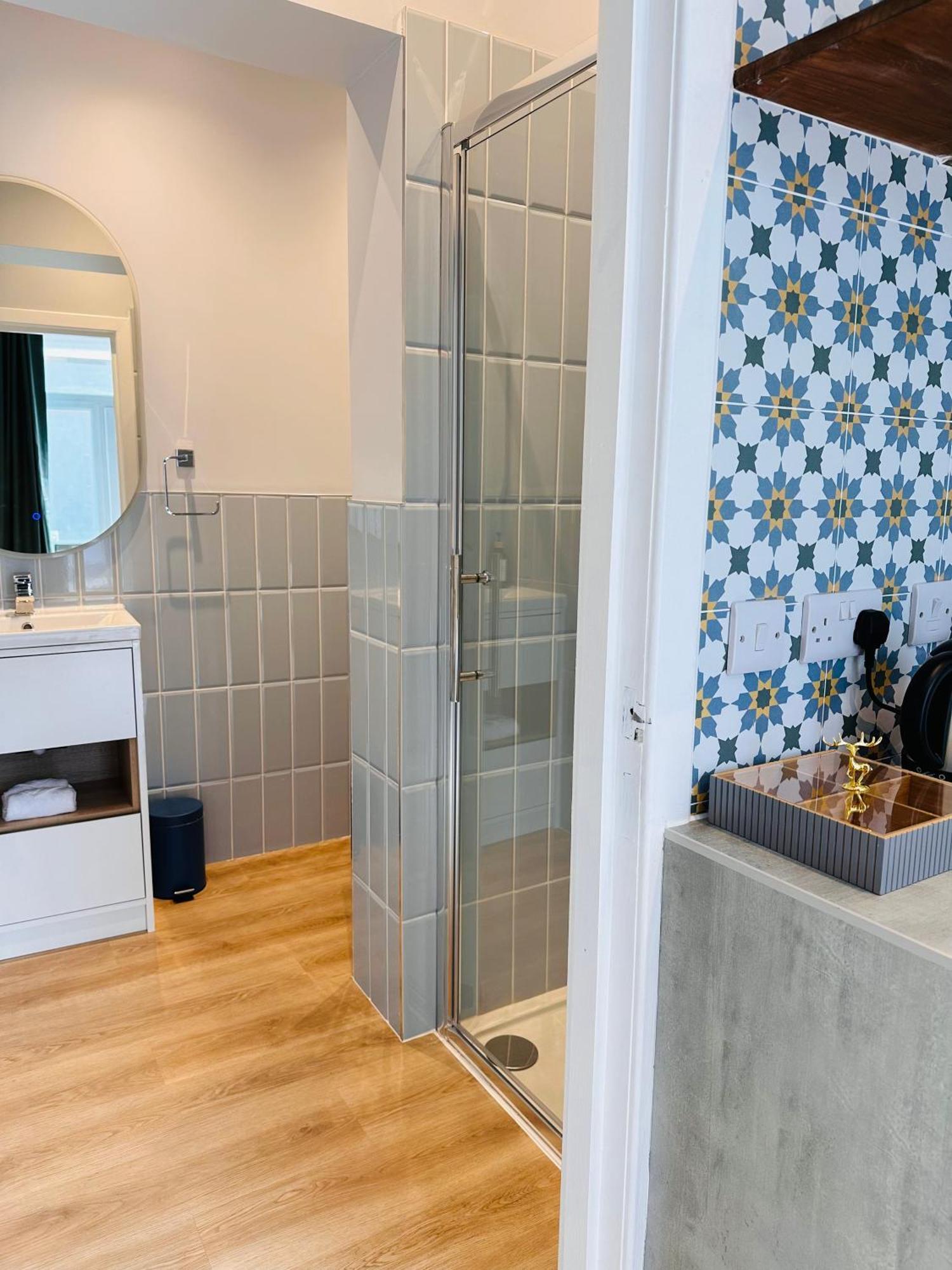Apartment Luxury Modern L L Pet Friendly *