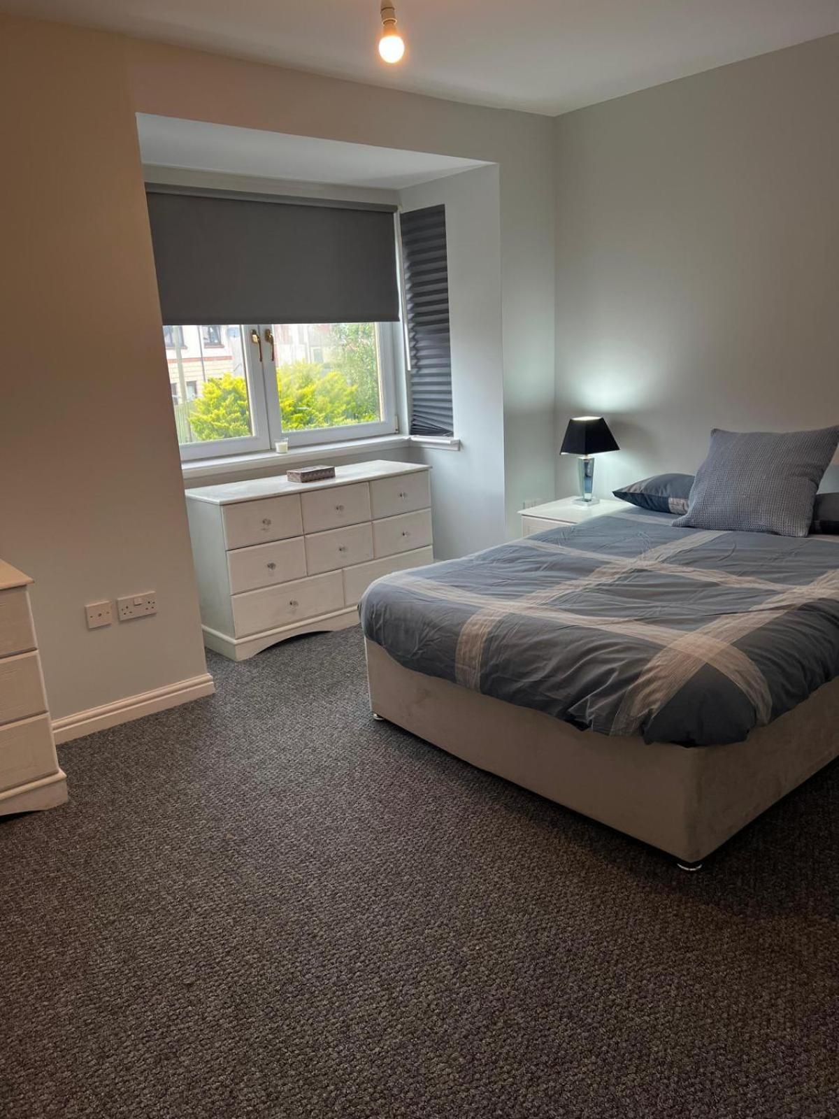 Fabulous 2 Bedroom House Apartment *