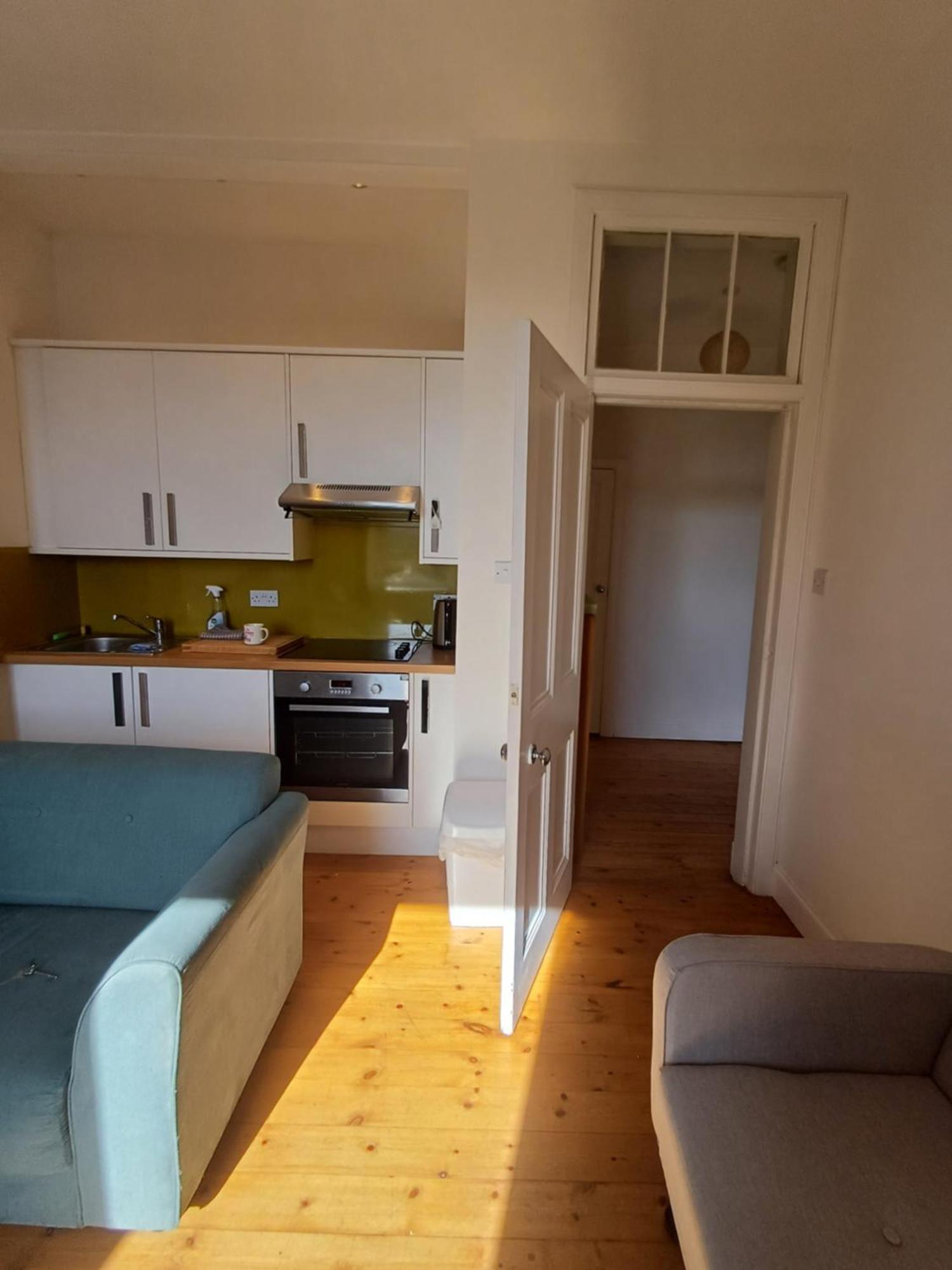Quiet Leith Pied A Terre Apartment Edinburgh
