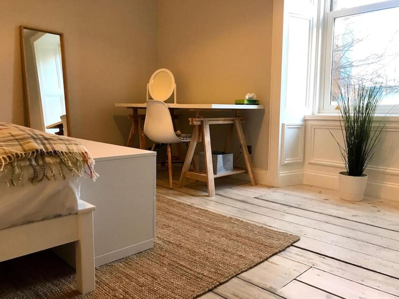 Apartment Relax In Style In Edinburghs Buzzing West End