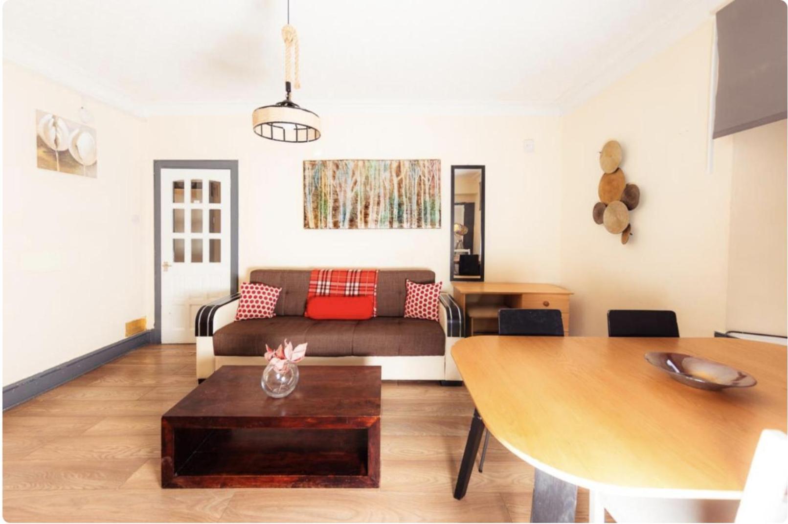 Apartment Warm & Welcoming Apartment, City Center - Meadows 4