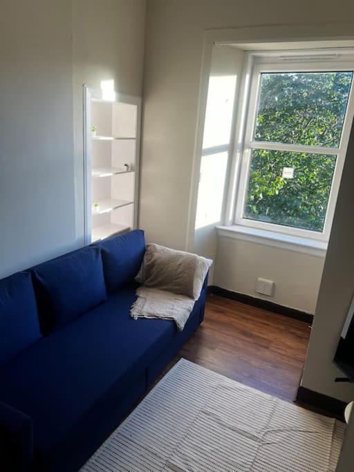 Apartment One Bedroom In Gorgie With New Heating System