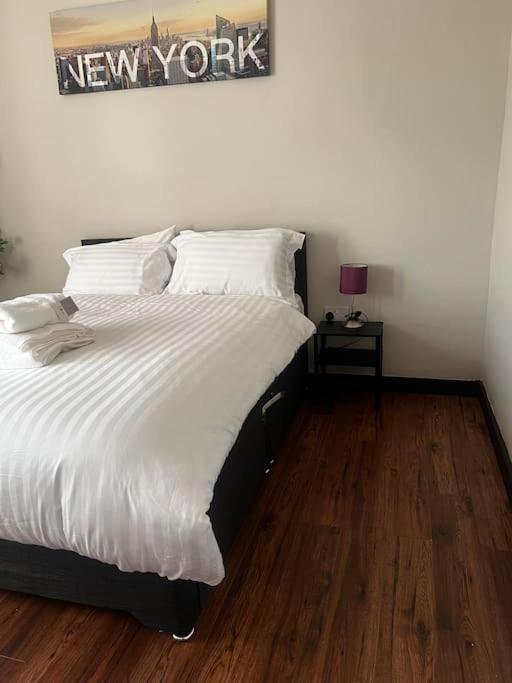 One Bedroom In Gorgie With New Heating System