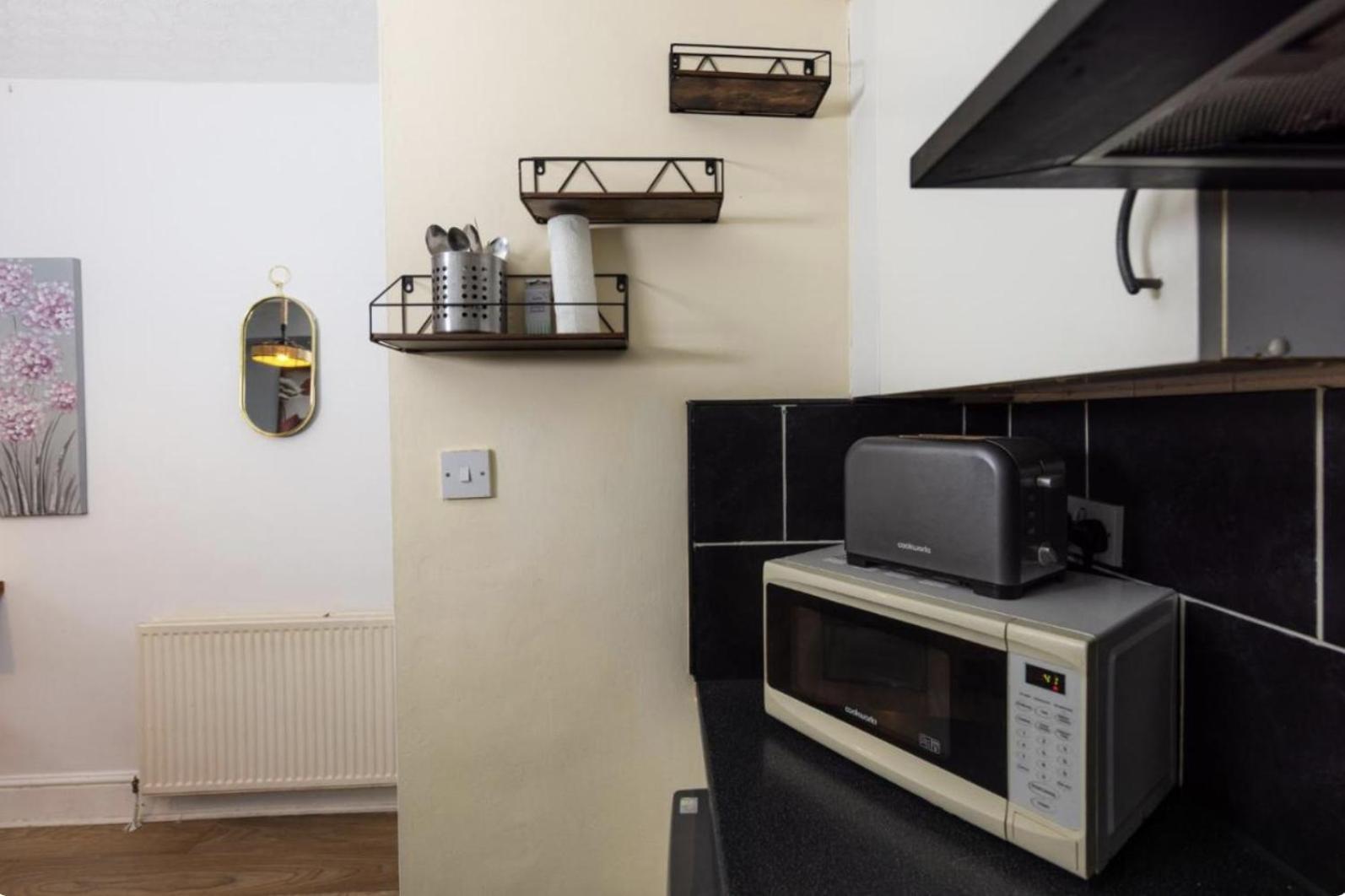 Warm & Welcoming In City Centre - Meadows 6 Apartment *