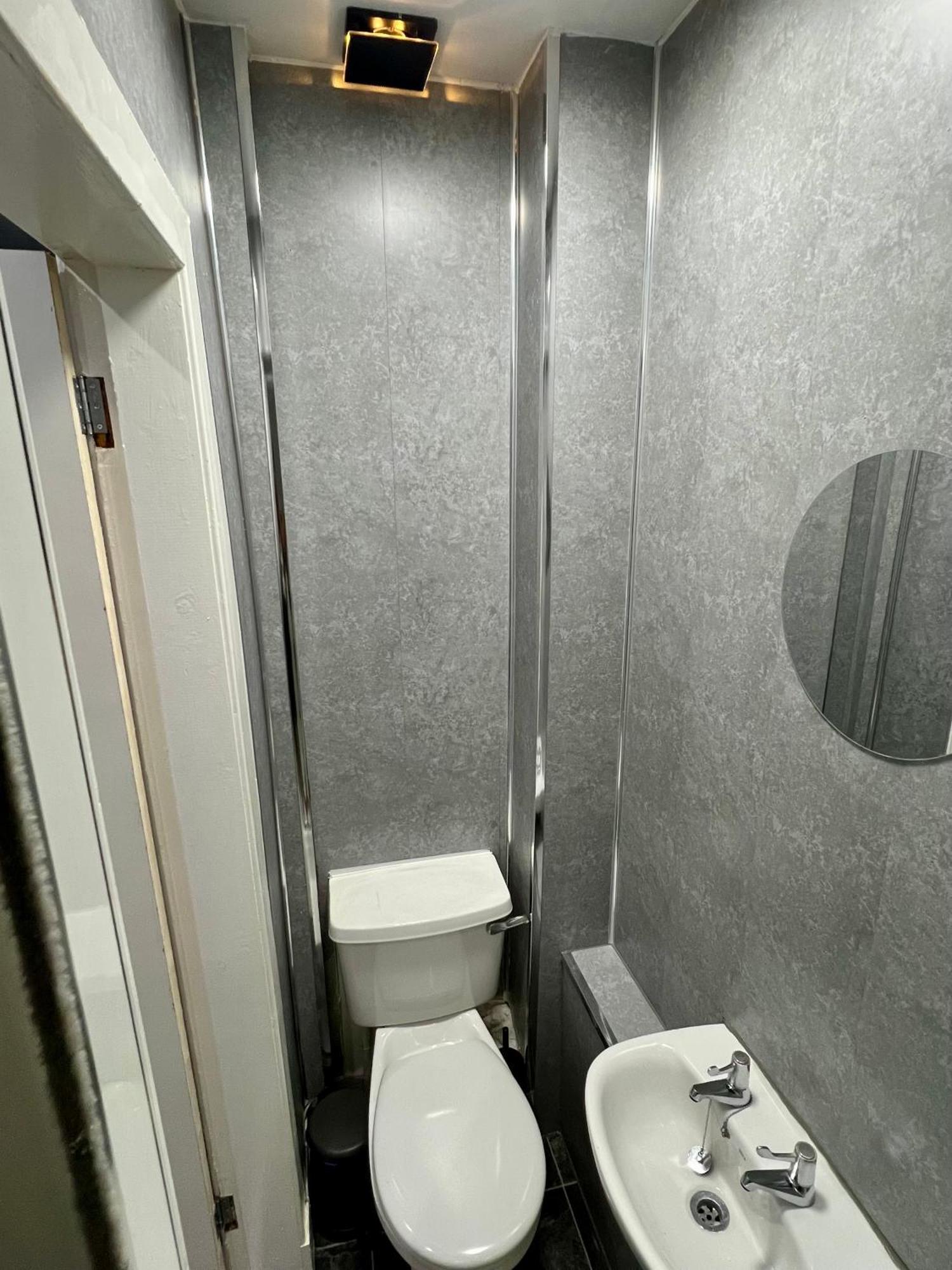 2 Bed Flat In *