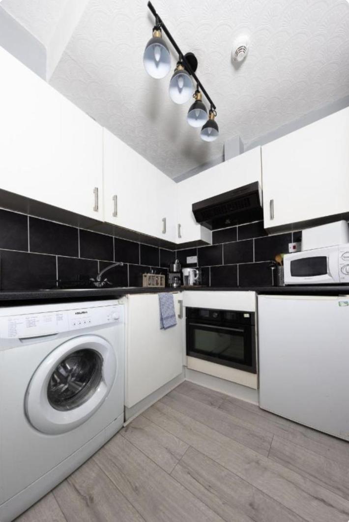 Cozy City Centre By The Meadows! 5 Edinburgh