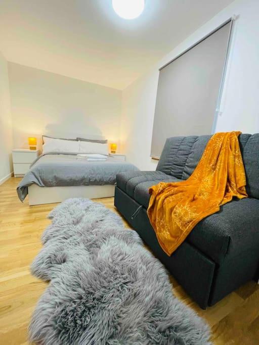 Lovely Duplex In Centre Apartment *