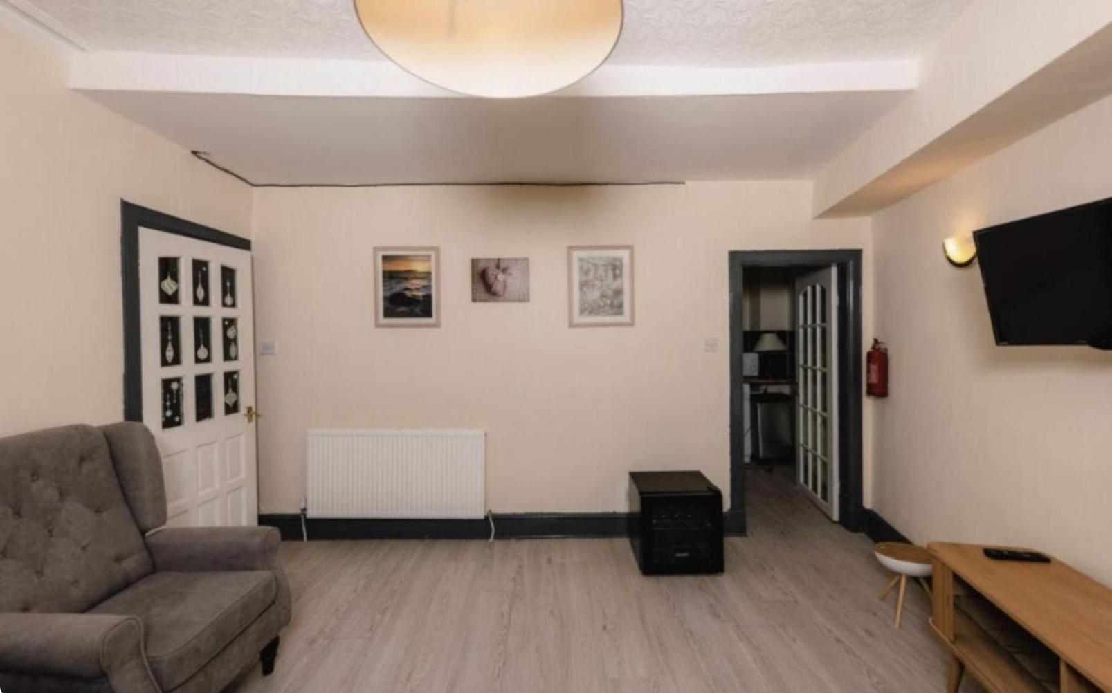 Warm & Welcoming By The Meadows! City Center 7 Apartment Edinburgh
