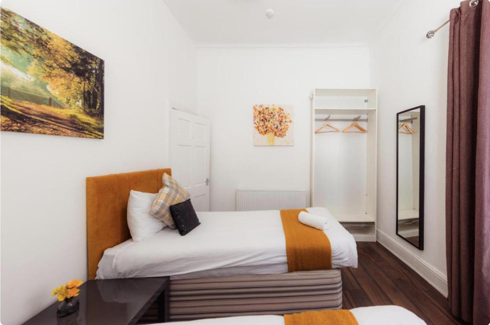 Warm & Welcoming Close To Meadows! City Centre 10