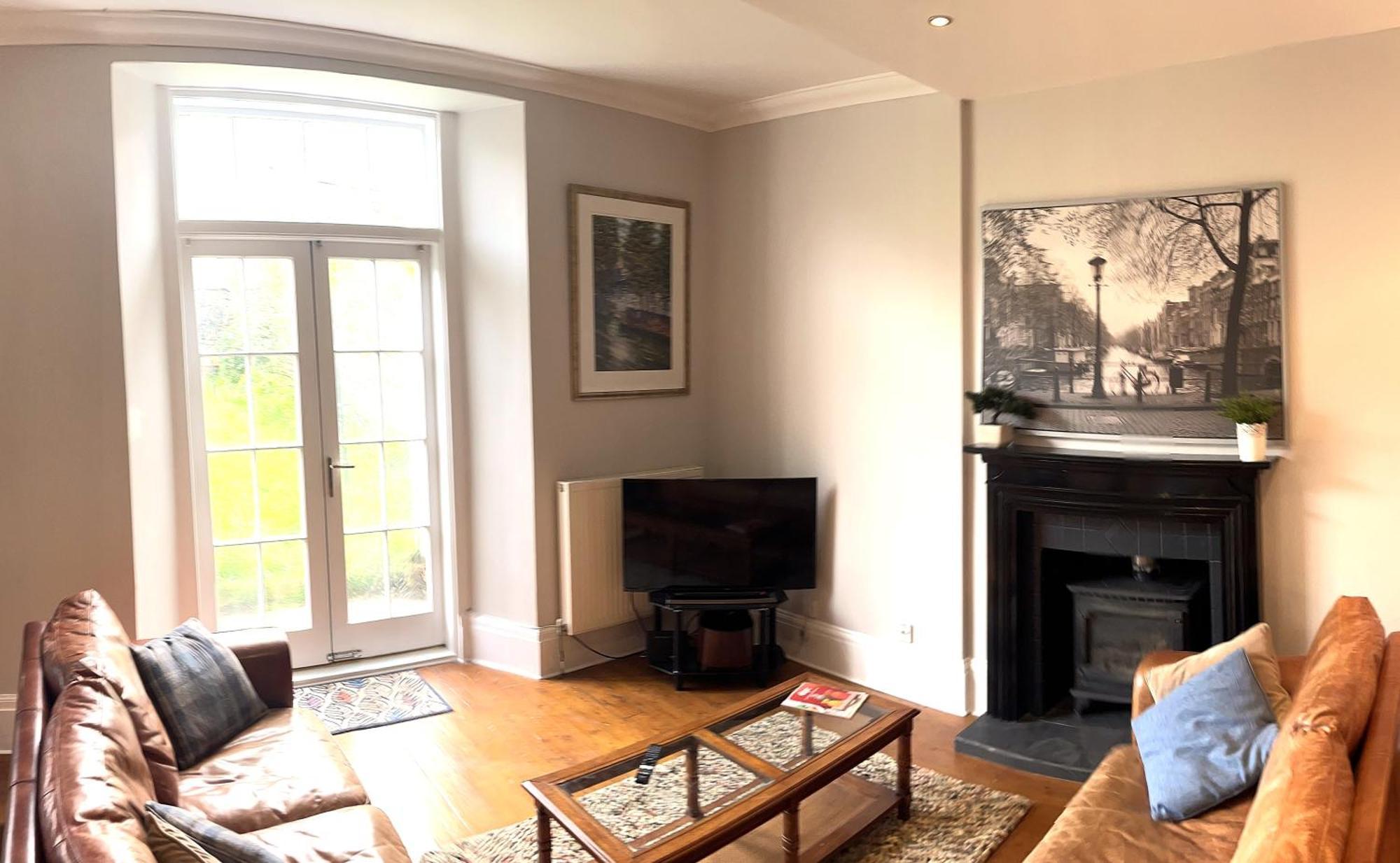 Spacious New Town Garden Flat Apartment *
