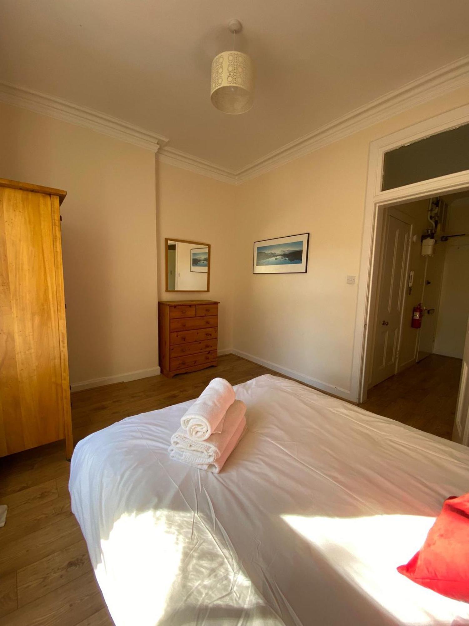 Cute 1 Bedroom Retreat In Beautiful Stockbridge Edinburgh