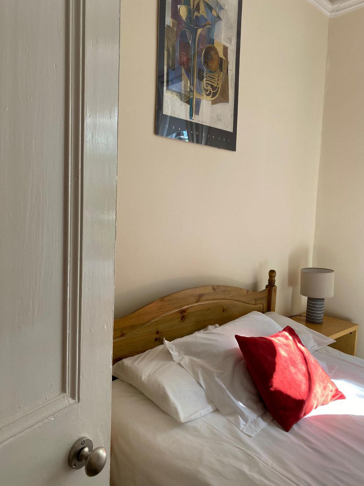 Cute 1 Bedroom Retreat In Beautiful Stockbridge * Edinburgh