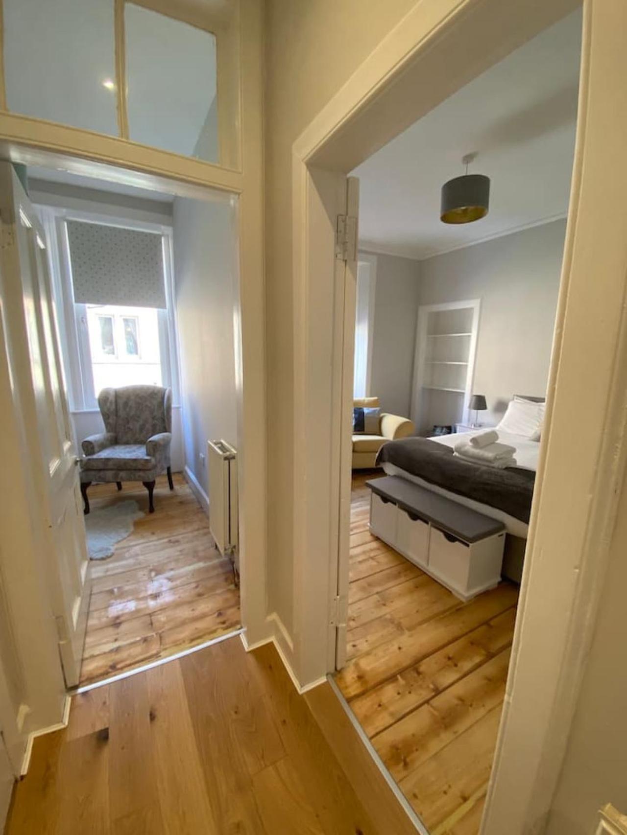 Gorgeous 2 Bed, Apartment