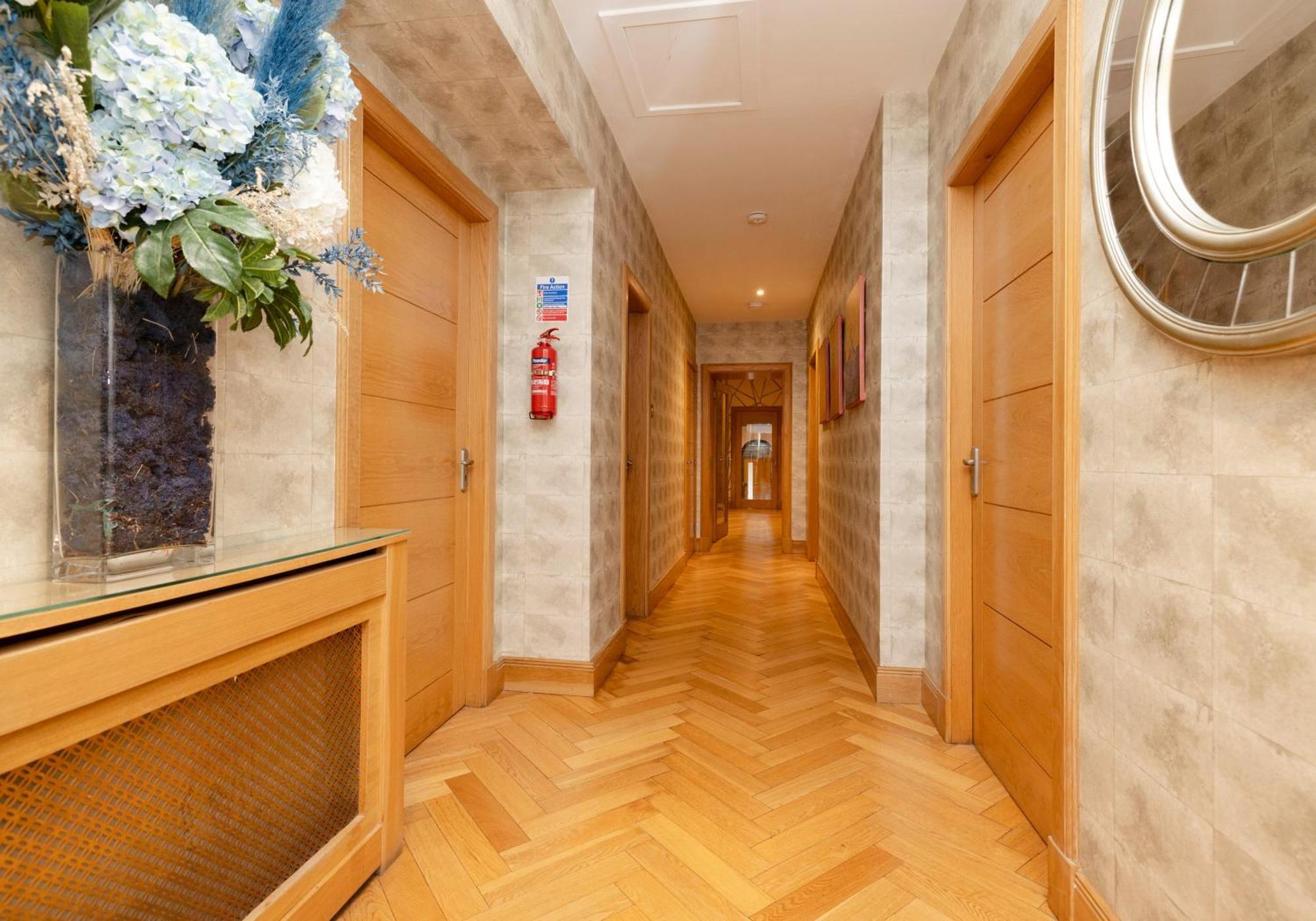 Beautiful 3bed On York Place Apartment Edinburgh