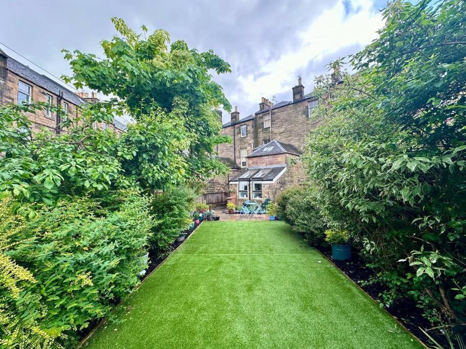 Stylish Murrayfield Sanctuary Apartment