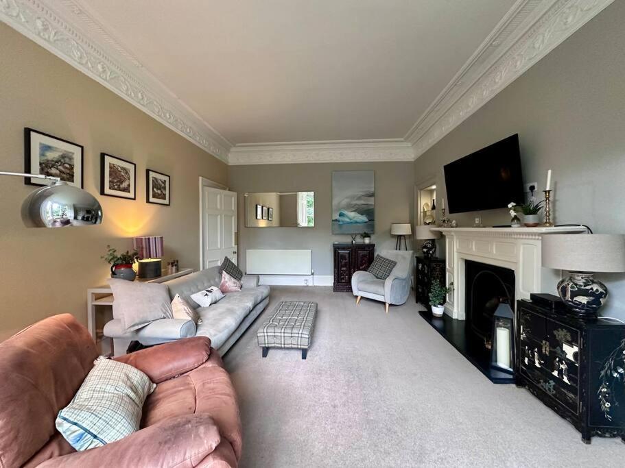 Stylish Murrayfield Sanctuary Apartment *