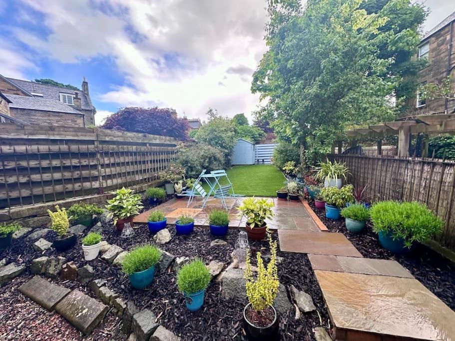 Stylish Murrayfield Sanctuary Apartment Edinburgh