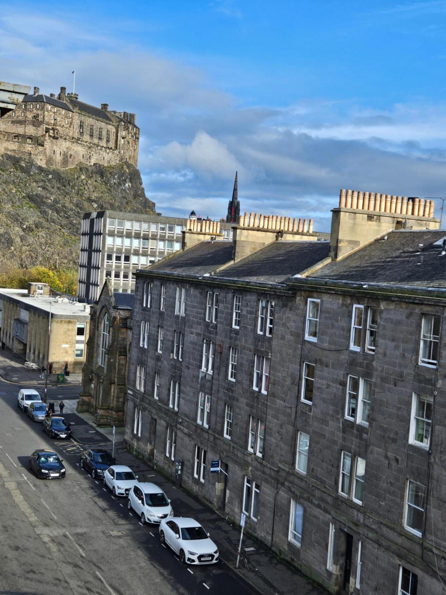 No15 Castle View