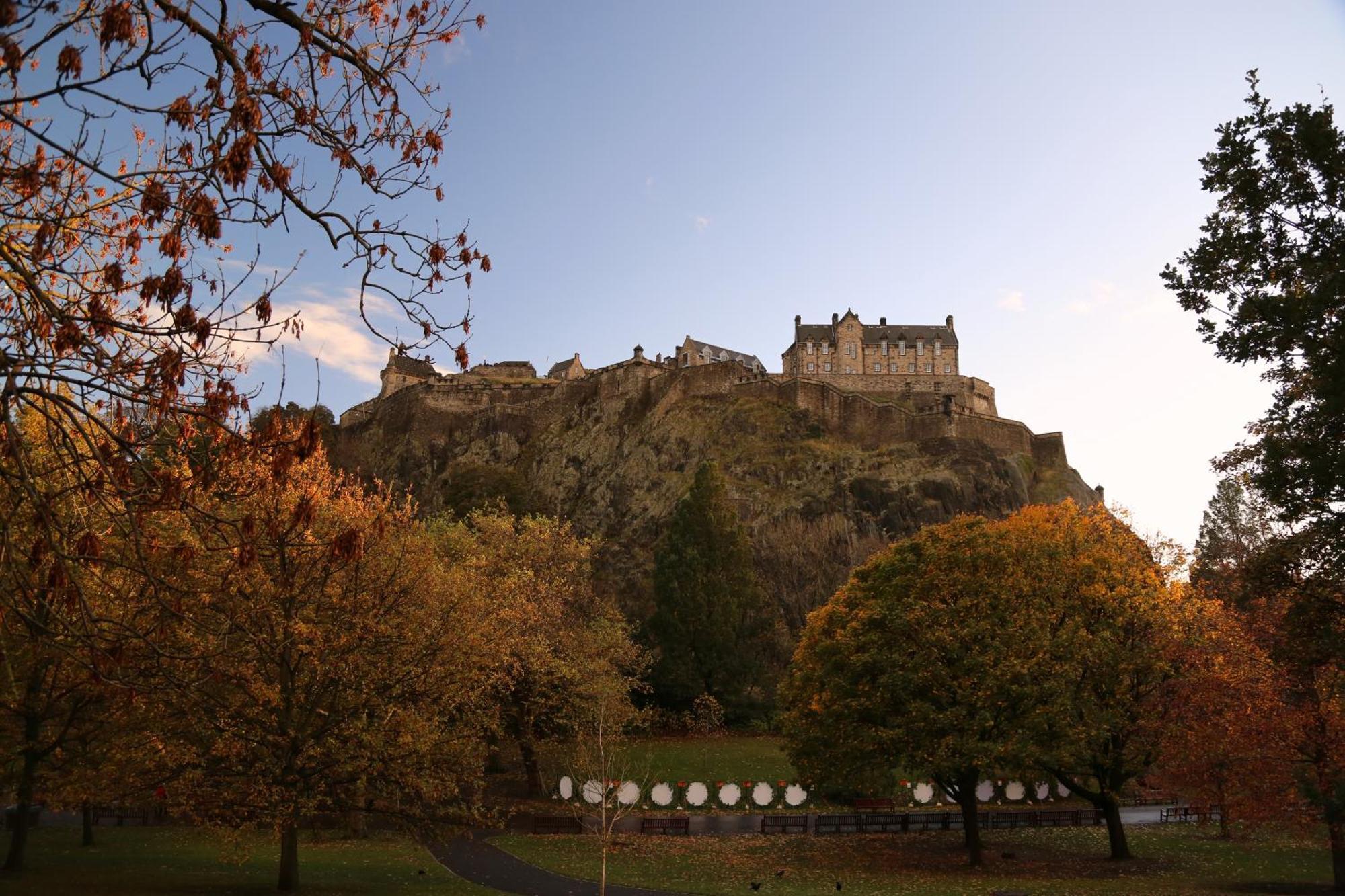 Stylish & Charming Retreat For 2- Centre! Apartment Edinburgh