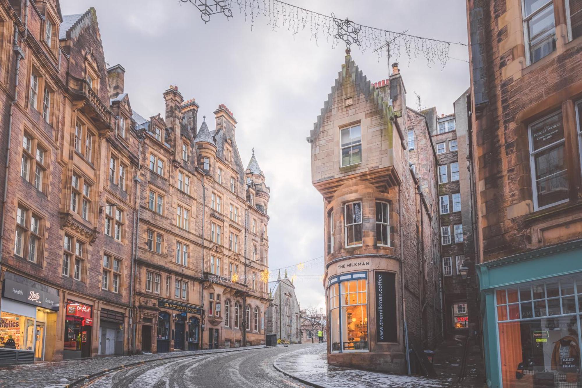 Pass The Keys Main Door 3 Bed With Free Parking Apartment