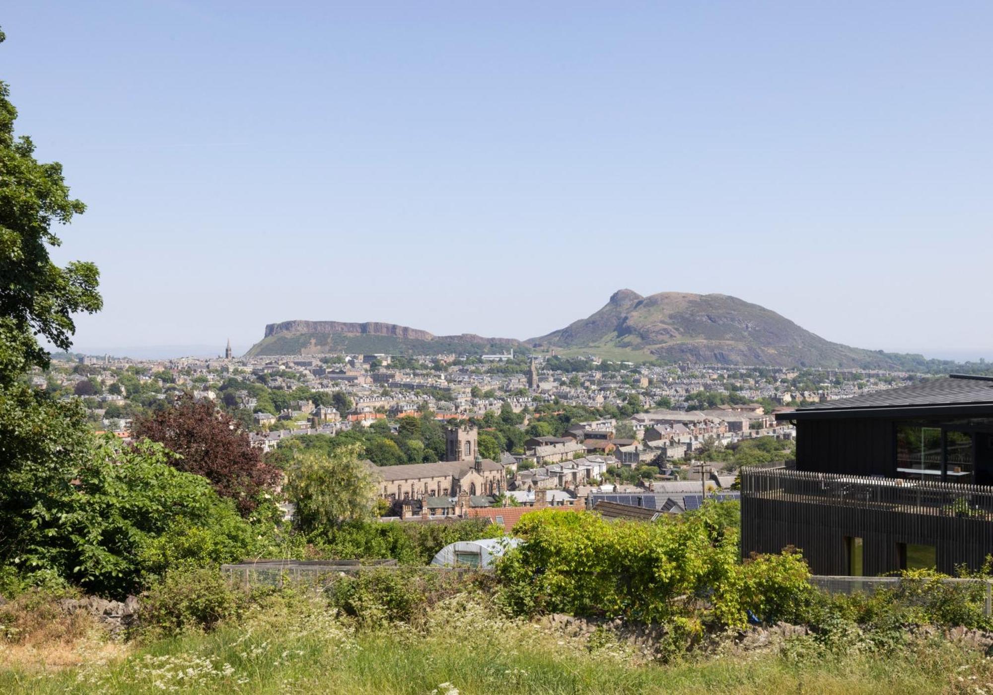 Charming Near Holyrood Park & Calton Hill * Edinburgh