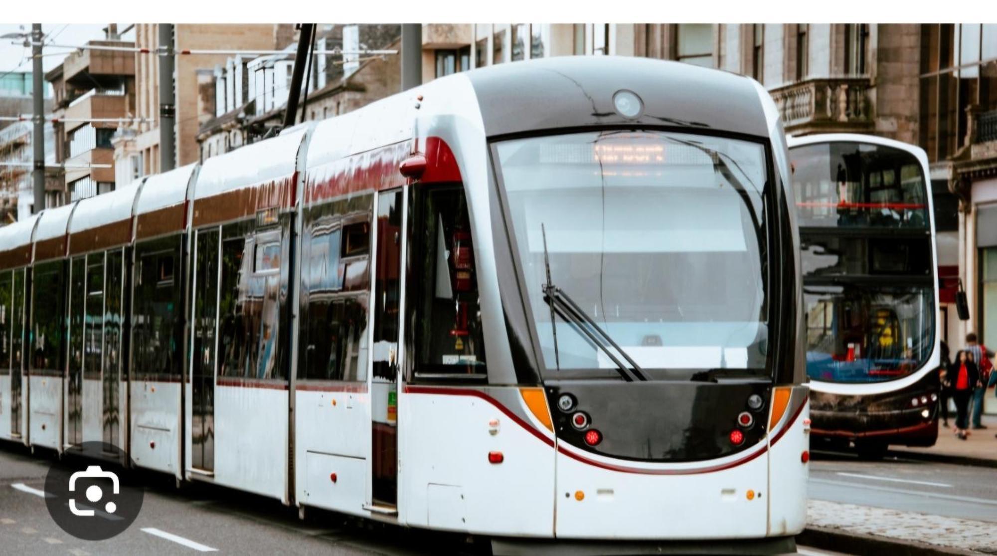 Modern 1 Bed Leith Tram Station Apartment *