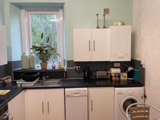Apartment Spacious And *