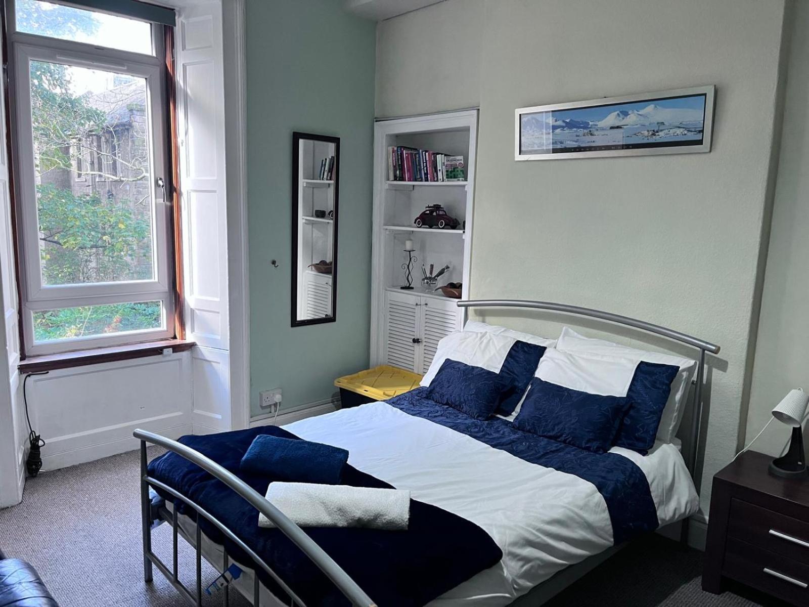 Spacious And Apartment