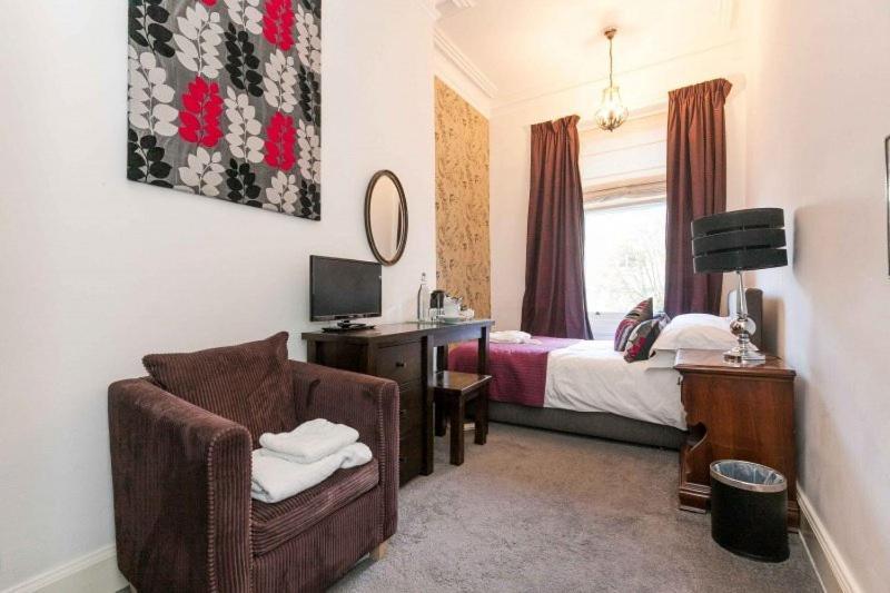 Fraoch House 4* Edinburgh