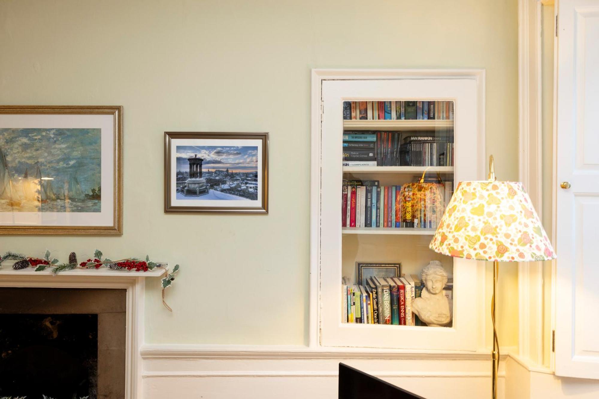 Joivy Beautiful Apartment, Private Garden, Calton Hill Edinburgh