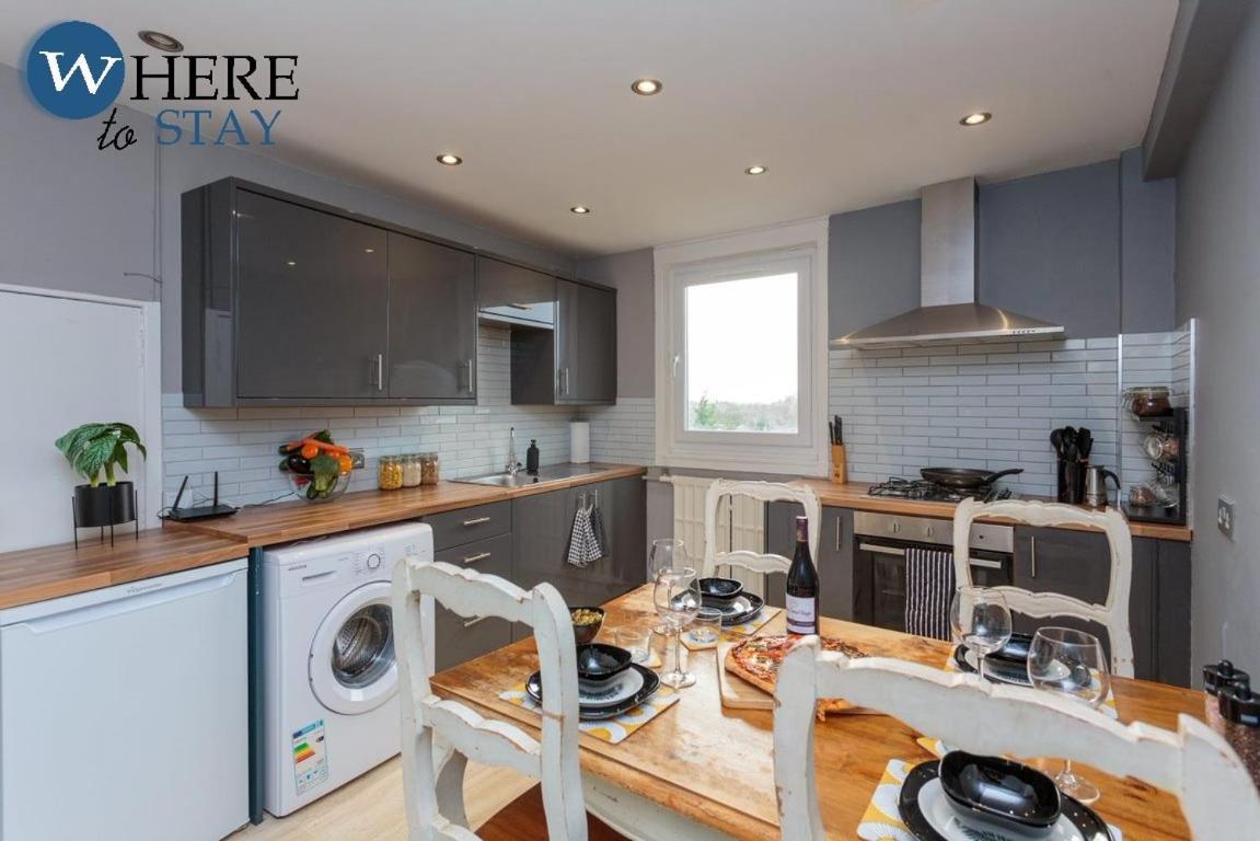 Stylish 3 Bedroom Apartment,