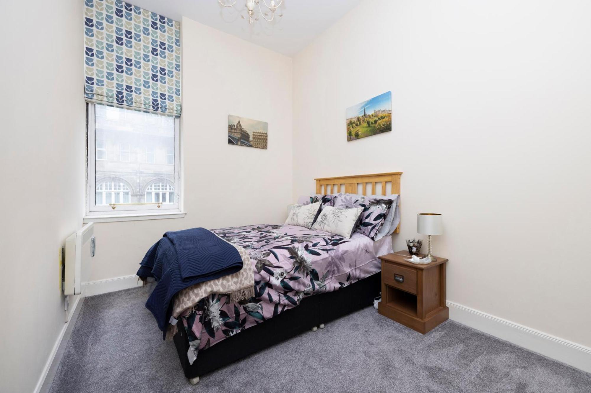 Stylish 2-bedroom Old Town Next To Royal Mile Apartment