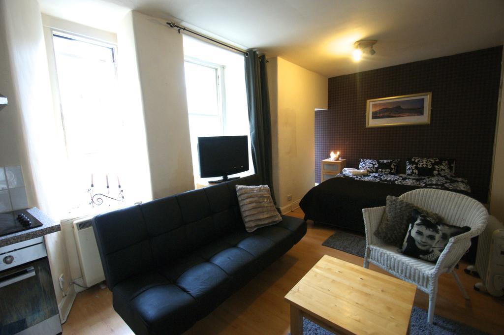 Royal Mile Group Apartment