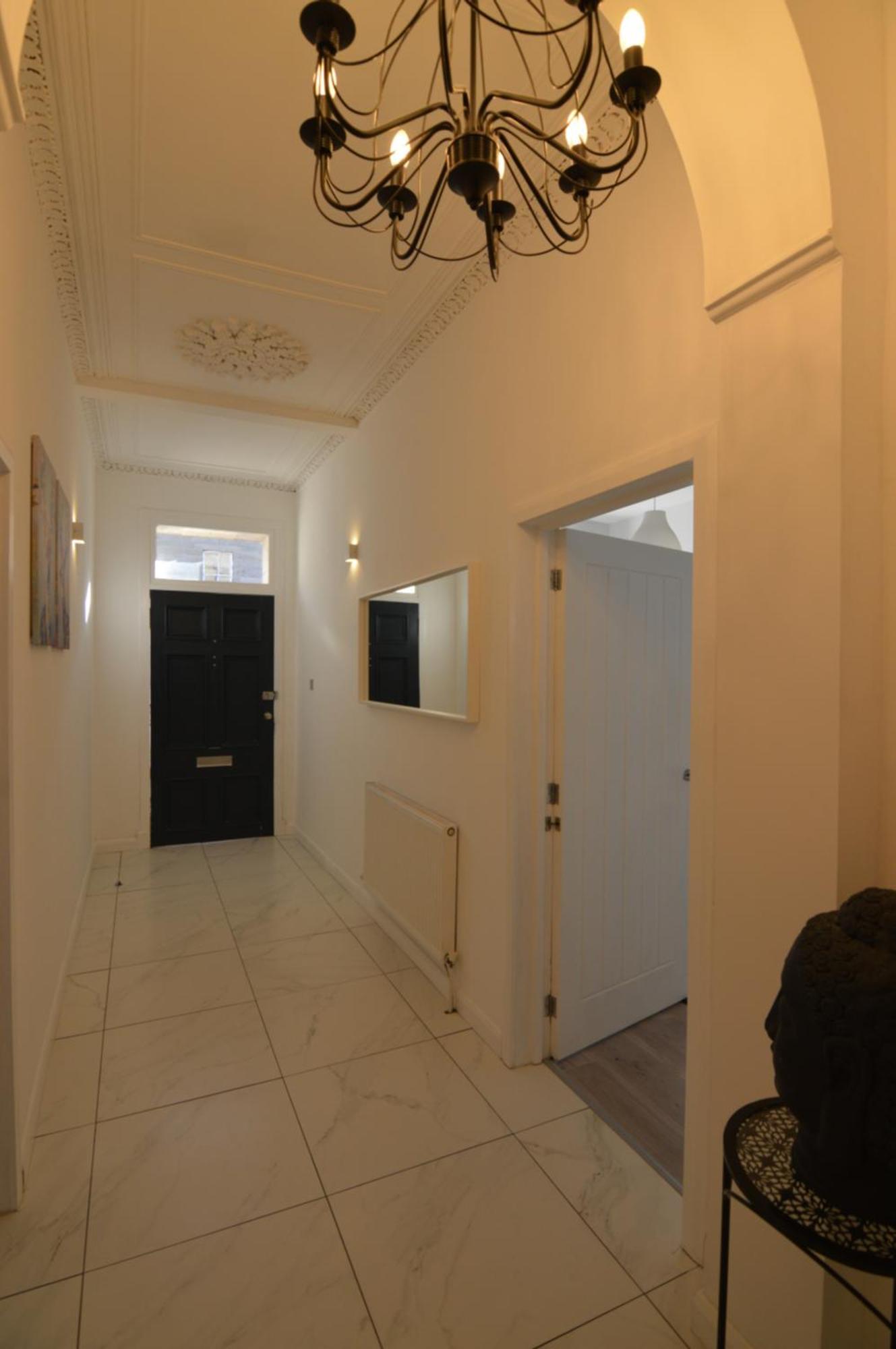 Upmarket Ground Floor In Morningside